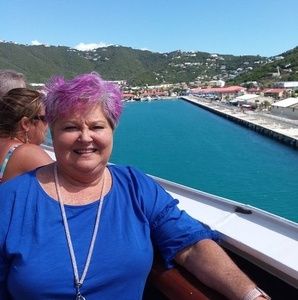 Meet your Posher, Debbie